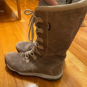 Teva winter boots